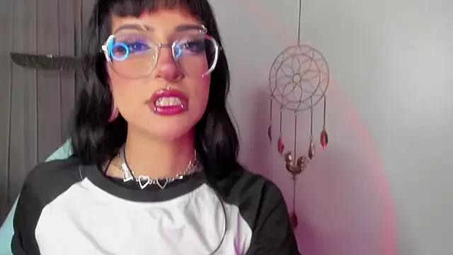 Lilith_crow on StripChat 