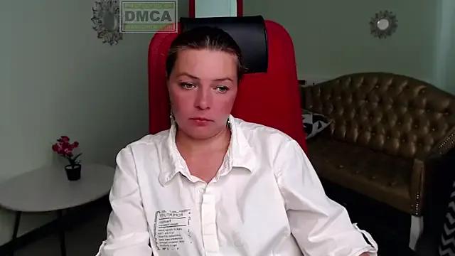 Lily_flower7 on StripChat 