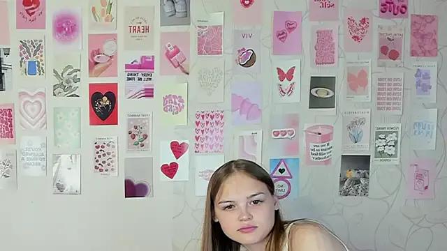 little_radiant_sun on StripChat 