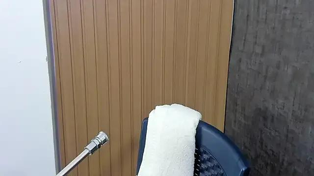 lola_clit — Freechat on StripChat