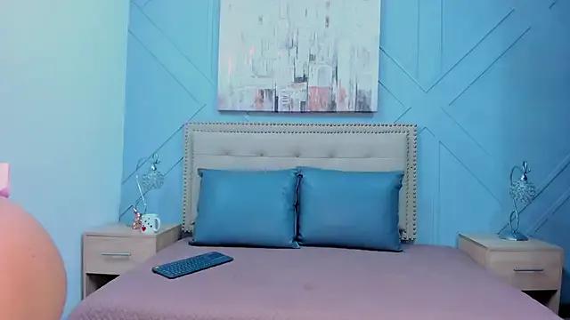 Maia_520 on StripChat 