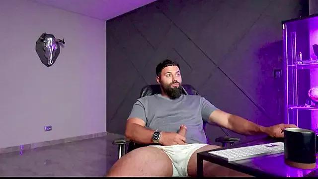 mattmasterss on StripChat 
