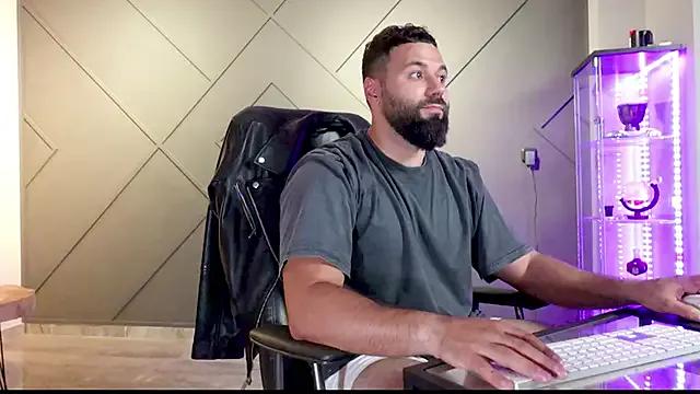 mattmasterss on StripChat 
