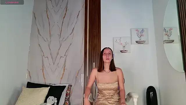 mia_099 — Horny double penetration with fingers