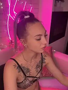 MiaMinx on StripChat 