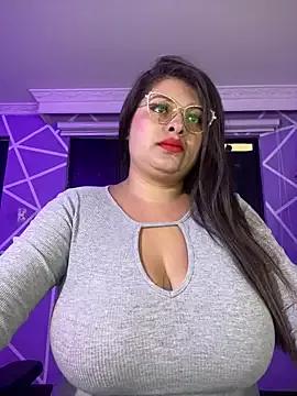 MiiaaJoness on StripChat 