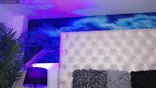 Milla_Star_ on StripChat