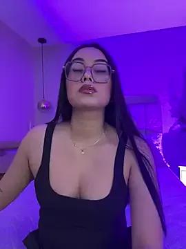 miss_elissa11 on StripChat 
