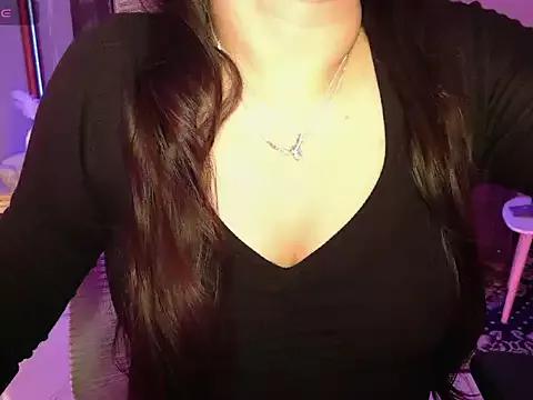 Mitikaa on StripChat 