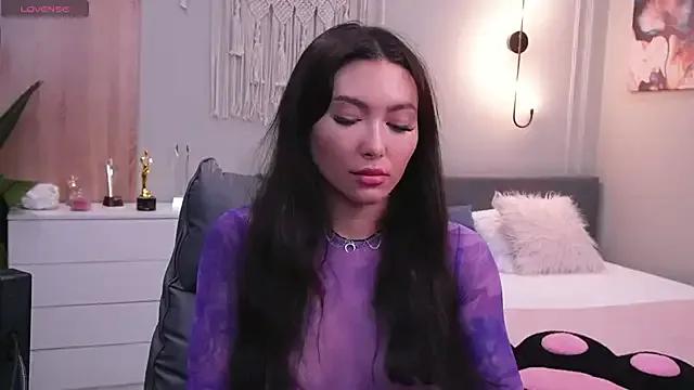 Molly_Jons on StripChat 
