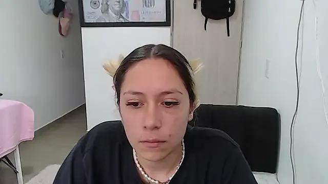 MommyMiaWs on StripChat 