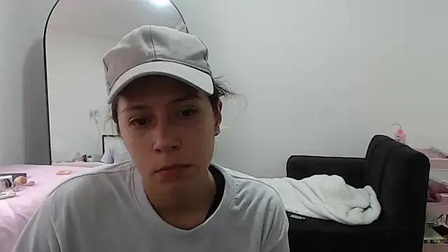 MommyMiaWs on StripChat 