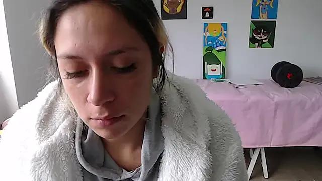 MommyMiaWs on StripChat