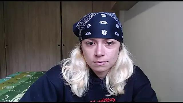 MommyMiaWs on StripChat 