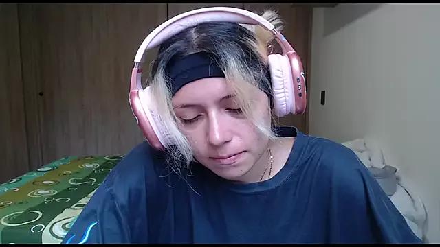 MommyMiaWs on StripChat 