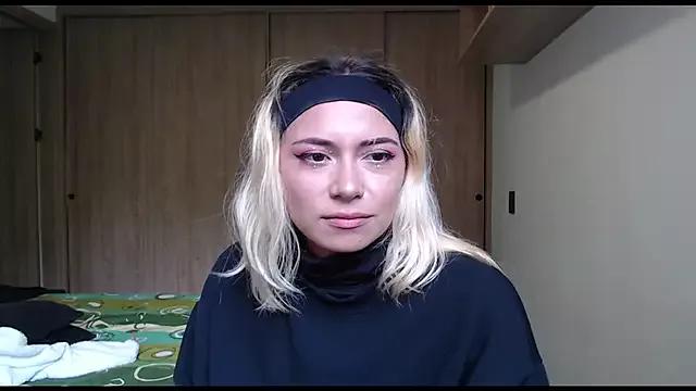 MommyMiaWs on StripChat 
