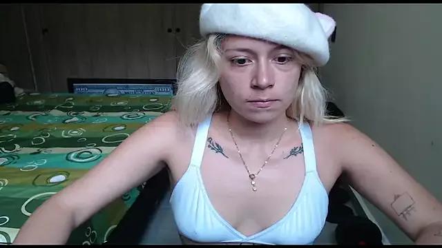 MommyMiaWs on StripChat 