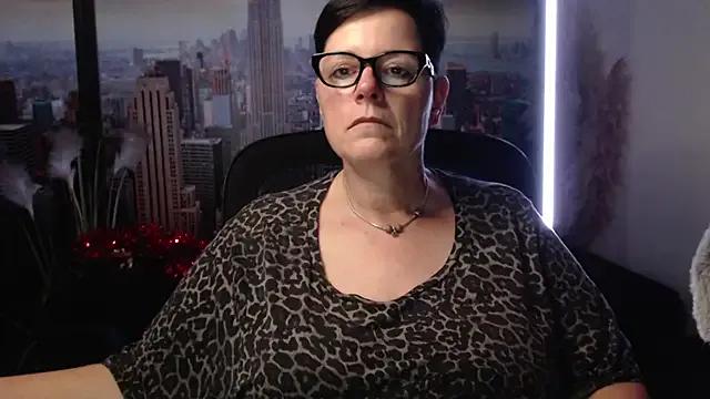 ninarandmann on StripChat 