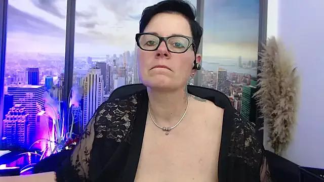 ninarandmann on StripChat 