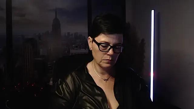 ninarandmann on StripChat