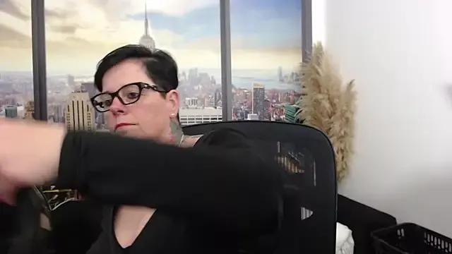 ninarandmann on StripChat 