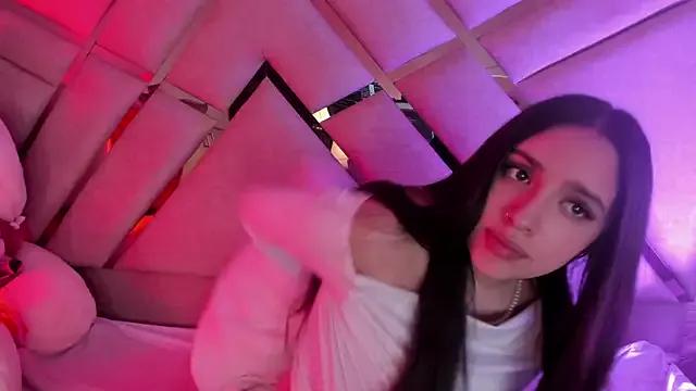 paulette_dupont — Play with my clit