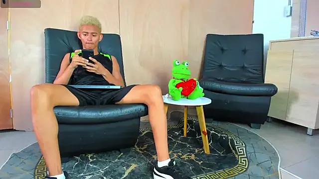 Raams_Star on StripChat 