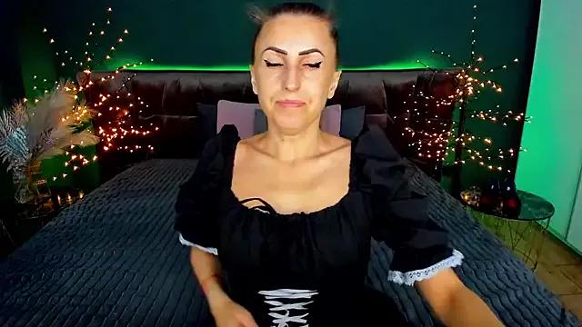 Rebecca_Diamond on StripChat 
