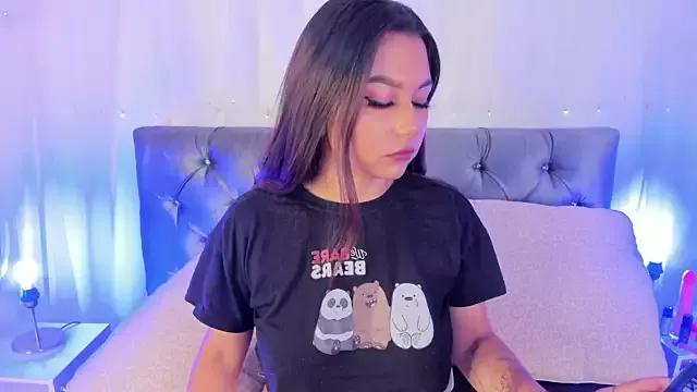samantha-black on StripChat 