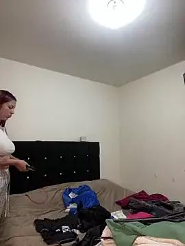 samantha-black on StripChat 