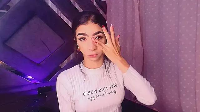 sara_lopee1 on StripChat 