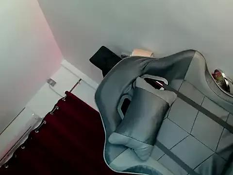 Selene14 on StripChat 