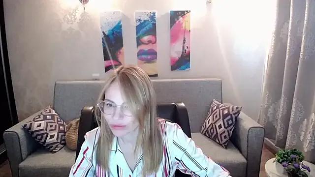 shy_hot_cat — slap ass