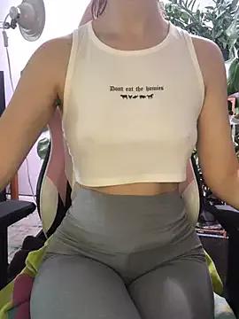sweetandsassy on StripChat 