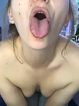 sweetandsassy on StripChat 