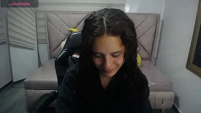 Velvet_Moon_V on StripChat 