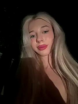 Yanna_miana on StripChat 