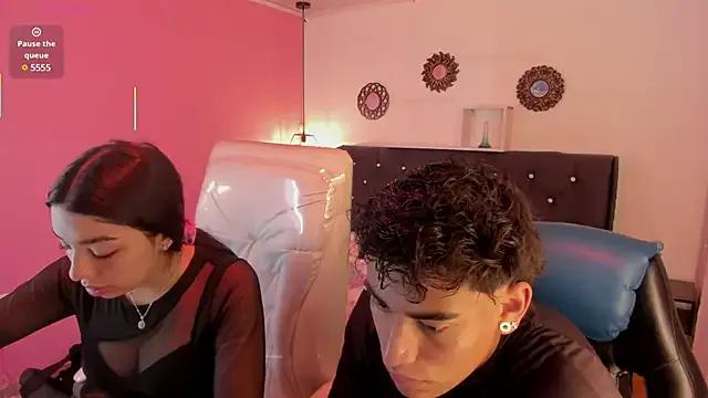Yiing_and_yang on StripChat 