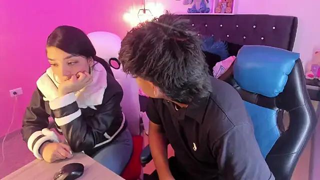 Yiing_and_yang on StripChat 