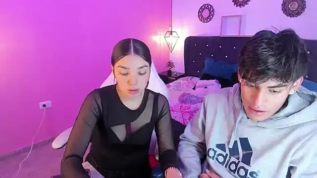 Yiing_and_yang on StripChat 